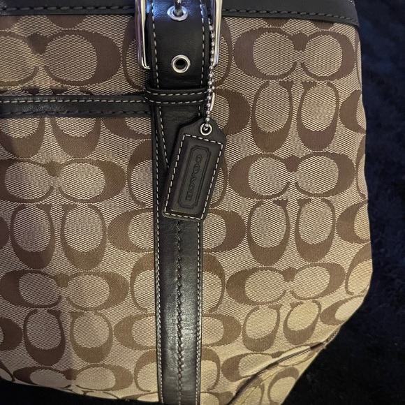 GENUINE COACH F12645 JAQUARD HAMPTON SHOULDER BAG Approx 10.5 inches tall - Picture 9 of 17